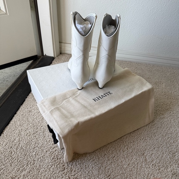 KHAITE White Heeled Boots - Picture 12 of 12